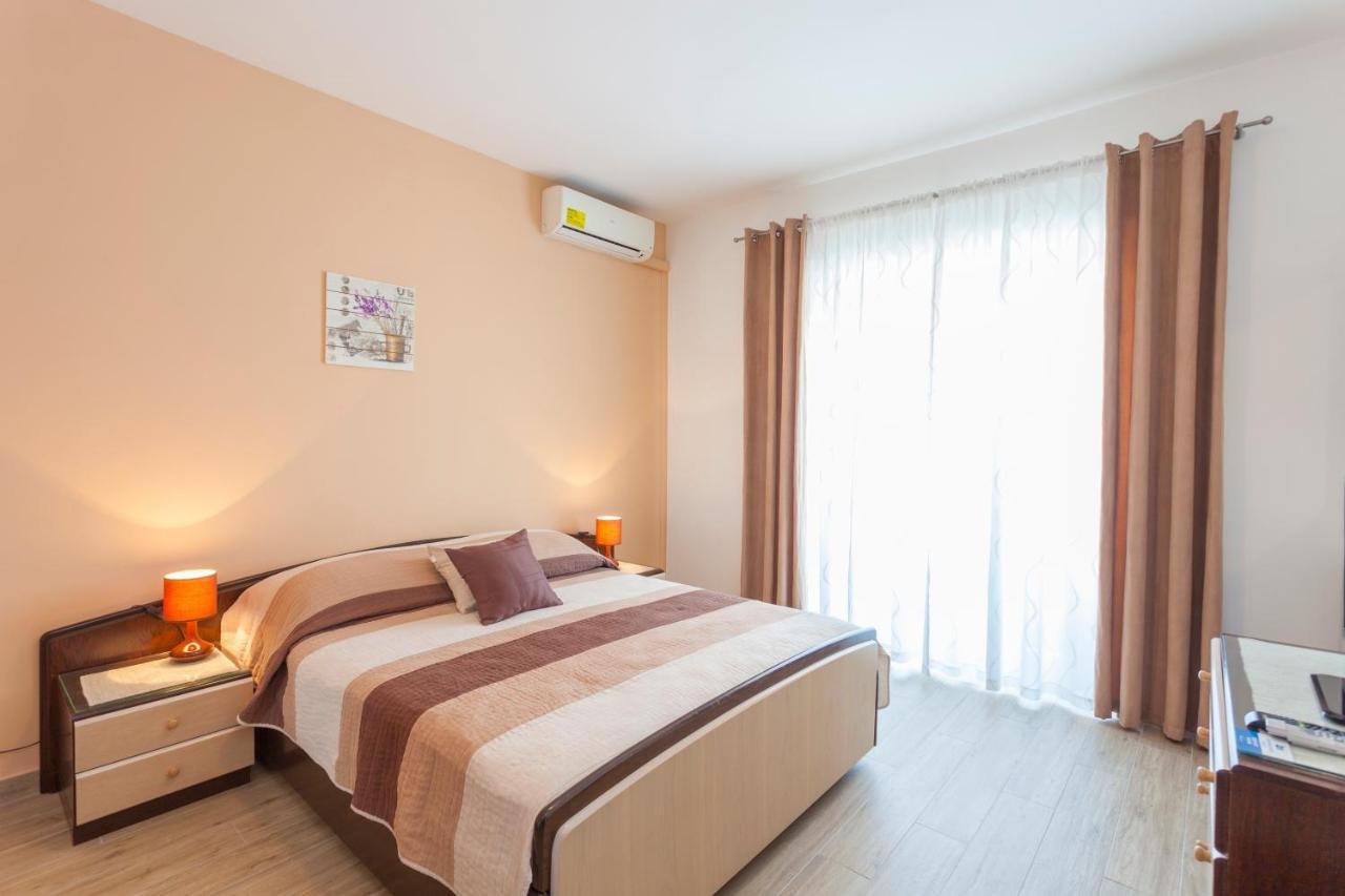 מאקרסקה Apartments & Rooms Alagic מראה חיצוני תמונה