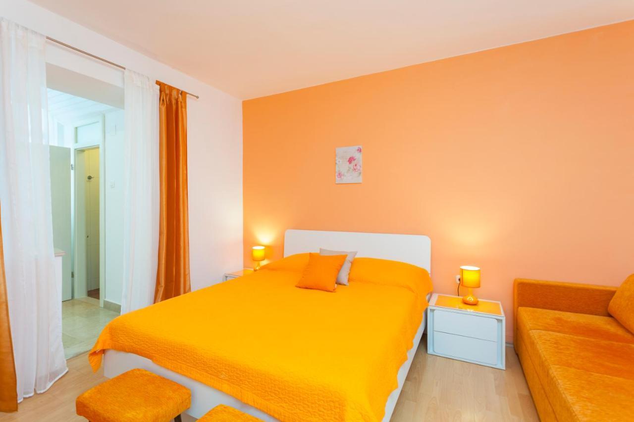 מאקרסקה Apartments & Rooms Alagic מראה חיצוני תמונה