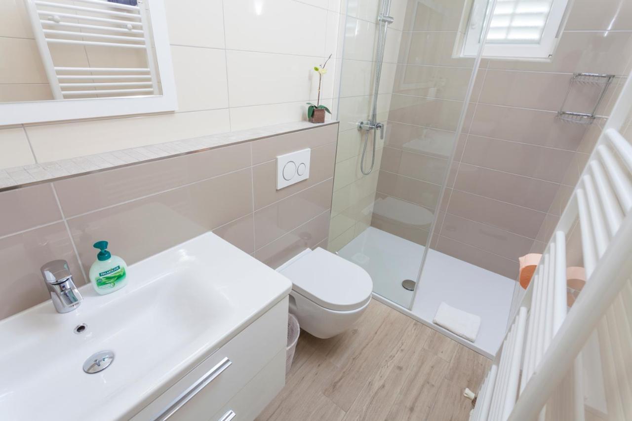 מאקרסקה Apartments & Rooms Alagic מראה חיצוני תמונה