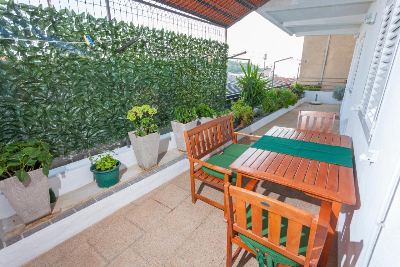 מאקרסקה Apartments & Rooms Alagic מראה חיצוני תמונה
