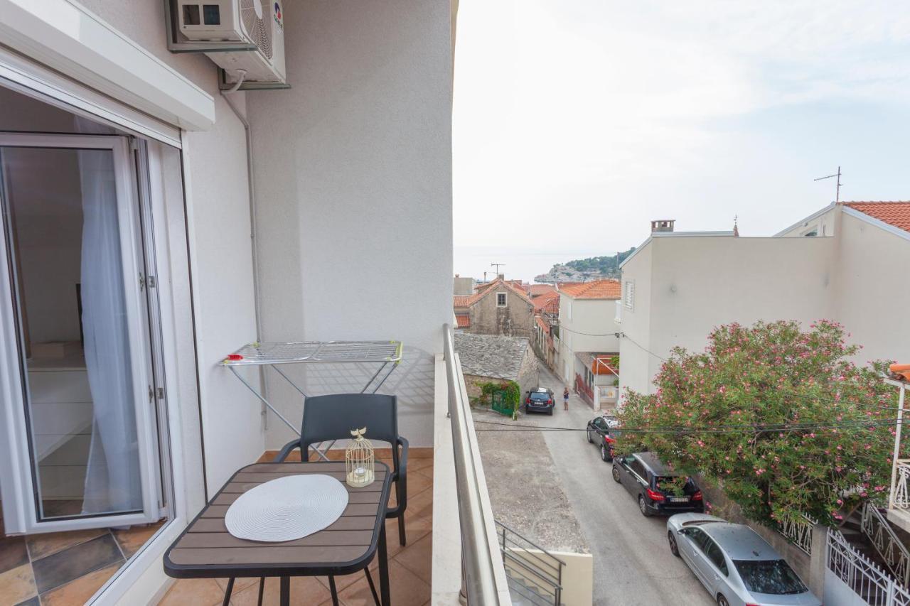 מאקרסקה Apartments & Rooms Alagic מראה חיצוני תמונה