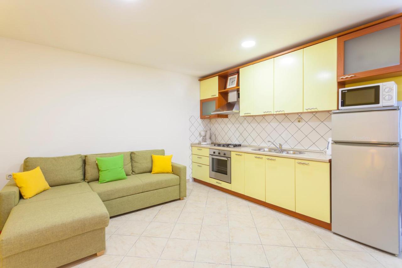 מאקרסקה Apartments & Rooms Alagic מראה חיצוני תמונה