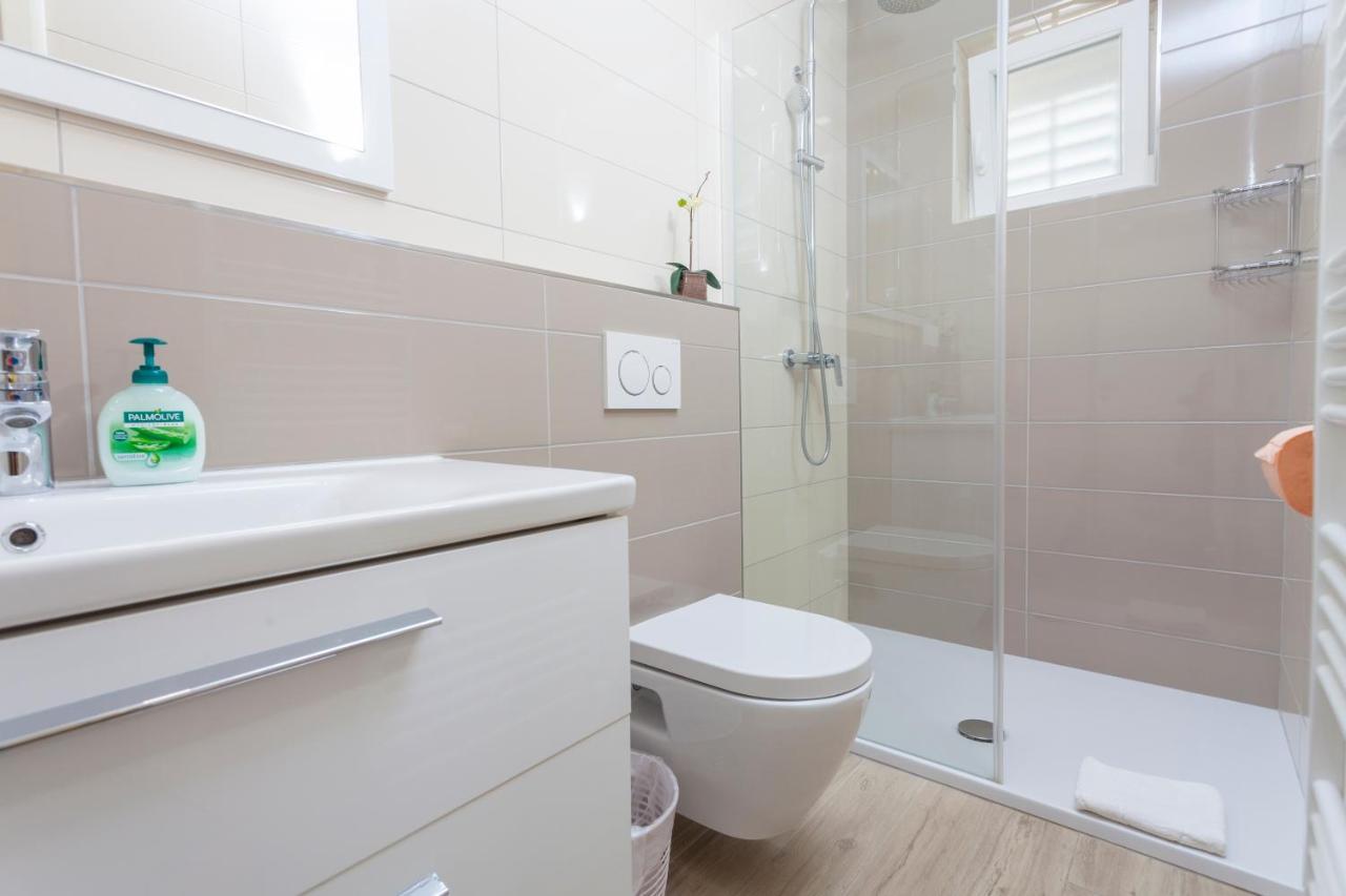 מאקרסקה Apartments & Rooms Alagic מראה חיצוני תמונה