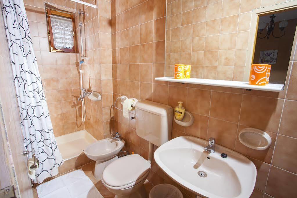 מאקרסקה Apartments & Rooms Alagic מראה חיצוני תמונה